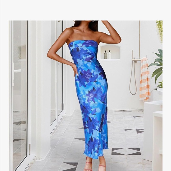 Elegant Blue Floral Strapless Dress - Picture 1 of 5